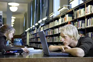 Educational Institution Stampe: Knowledge - concentration