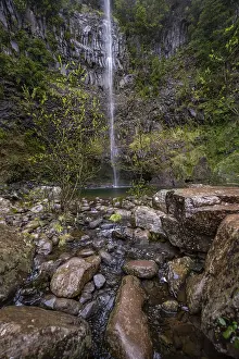 Tropical Rainforest Landscape Photo Stampe: Lagoa do Vento with Upper Risco Waterfall