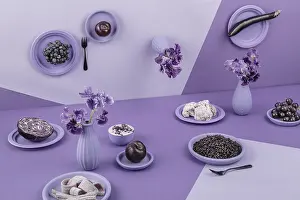 Food Studio Photography Stampe: Laid table in violet, perspective