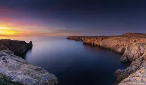 Menorca Landscape Stampe: Landscape view of cliffs