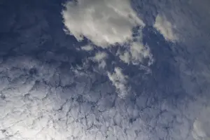 Cirrocumulus Cloud Formation Stampe: Large fluffy clouds, altocumulus