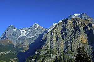Cloudless Blue Sky Photography Stampe: From left to right, Mt Eiger with the Eiger Glacier at back