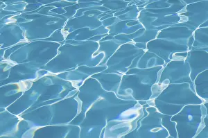 Deserted Swimming Pool Stampe: Light reflections creating abstract patterns on water