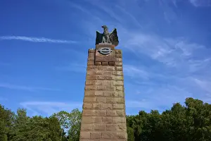Nature Reserves In North Germany Stampe: Massive stone monument with eagle
