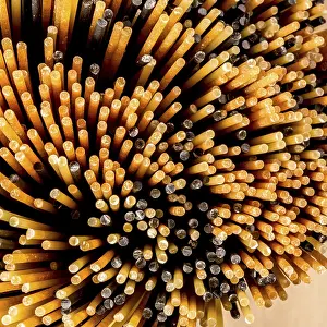Spaghetti Meal Stampe: Mixed spaghetti viewed from the top