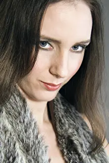 Caucasian Female Model Stampe: A model portrait in the studio