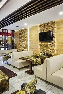 Modern Restaurant Interior Stampe: Modern restaurant interior with tables and sofas