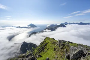 Lofoten Norway Stampe: Mountain peaks above the clouds