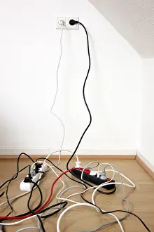 Energy Consumption Reduction Stampe: Multiple power strips for connection of multiple electrical devices