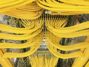 Secure Data Protection Stampe: Network cable on a network HUB Network cable on a network HUB