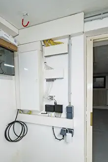 Power Supply Installation Stampe: Network and communication distributor with patch panel