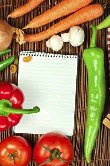 Vegetable Food Photography Stampe: Notebook to write recipes and vegetables around it