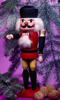 Christmas Time Atmosphere Stampe: Nutcrackers with green forks and nuts