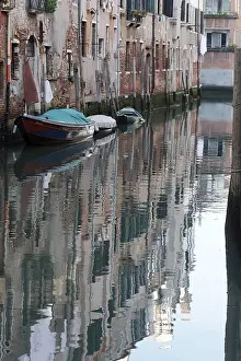 Winter Urban Landscape Photography Stampe: Off the beaten track
