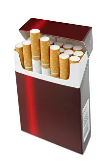Studio Cutouts Stampe: Pack of cigarettes