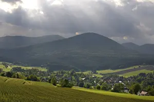 Lower Austria Panorama Stampe: Partial view of Hernstein, Triestingtal valley