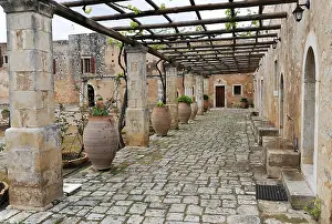 Deserted Corridor Stampe: Path, corridor to the monks cells