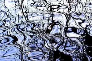 Reflective Water Surfaces Stampe: Patterns reflected on a water surface