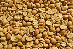 Close Up Peanuts Stampe: Peanuts with salt