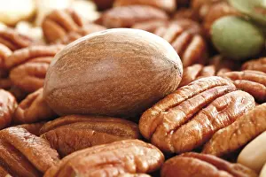 Full Frame Food Stampe: Pecans and mixed nuts, full format