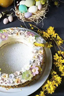 German Bakery Products Stampe: Perfect cake wreath for the Easter table