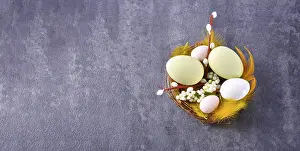 Easter Table Decorations Stampe: The perfect table with colourful table decorations for Easter