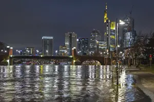 Long Exposure Cityscape Photography Stampe: After persistent rainfall