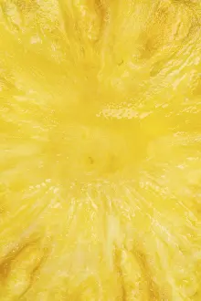 Full Frame Pineapple Photo Stampe: Pineapple fruit background from above