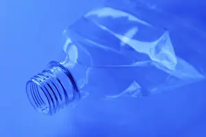 Plastic Waste Management Stampe: Plastic bottle
