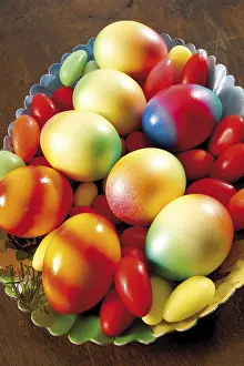 Colorful Easter Eggs Stampe: Plate full of coloured Easter eggs