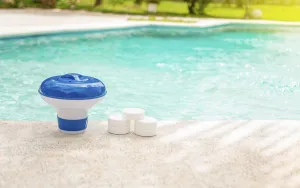 Chlorine Tablets Stampe: Pool float and chlorine tablets