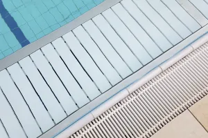 Deserted Pool Stampe: Poolside