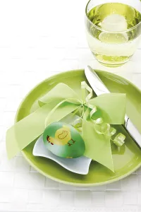 Close Up Easter Egg Stampe: Easter table setting