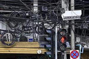 Energy Saving Solutions Stampe: Power lines Cable clutter
