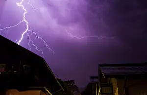 Dark Cloudy Sky Stampe: Powerful Lightning on the cloudy sky