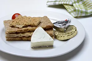 Empty Plate With Food Stampe: Processed cheese on crispbread, opened and packed