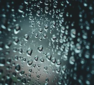 Water Drop Photography Stampe: Raindrops on the window