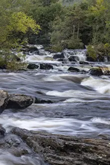 Immagini datate 10 settembre 2024: Rapids print falls dochart killin highlands scotland