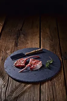 Raw Lamb Rack Stampe: Raw cut rack of lamb