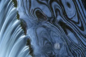 Nordic Reflections Stampe: Reflection in a stream, Ostersund
