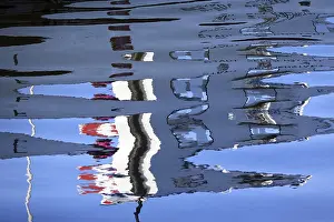 Abstract Water Reflection Stampe: Reflection in water