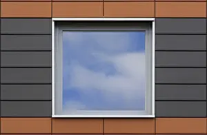 Deserted House Facade Stampe: Reflection in the window