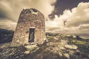 Southeastern European Ruins Stampe: Remnants of an old windmill in Askos
