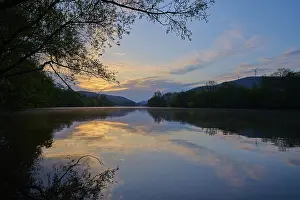 Bavarian Countryside Scene Stampe: River landscape, reflection, tree