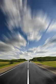 Long Distance Traffic Shot Stampe: Road and speed
