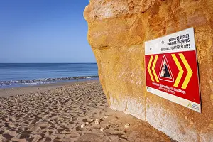 Cliffside Landscape Photo Stampe: ROCKFALL UNSTABLE CLIFFS