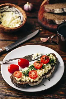 Bruschetta Recipe Ideas Stampe: Rye bread toast with processed cheese