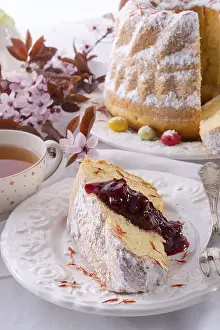 Saffron Easter Babka Stampe: Saffron Easter Babka
