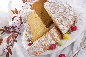 Saffron Easter Babka Stampe: Saffron Easter Babka