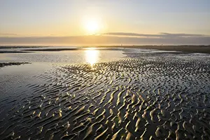 Sandy Ocean Beach Europe Stampe: Sandy beach beach with ripple pattern